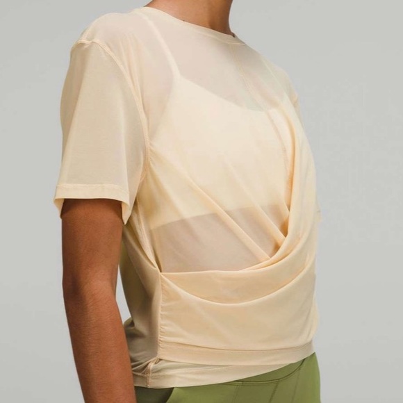 lululemon lightweight mesh short sleeve - Picture 15 of 16